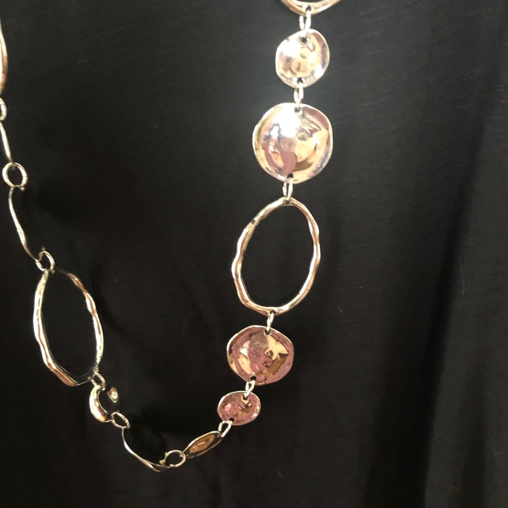 Hammered Disk and Oval Links Silver Statement Boutique Necklace NWT - Picture 3 of 7